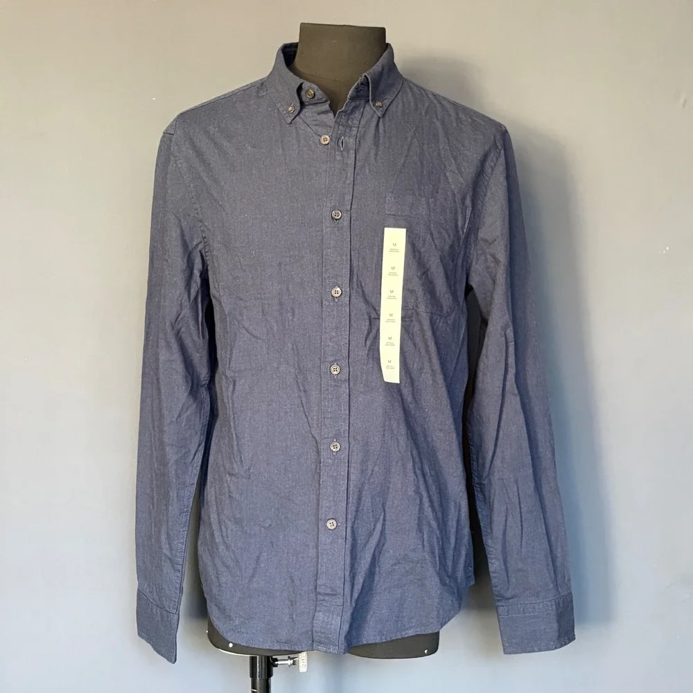 New with Tags - Banana Republic Slim Untucked Button Down Shirt Navy | Sz Medium